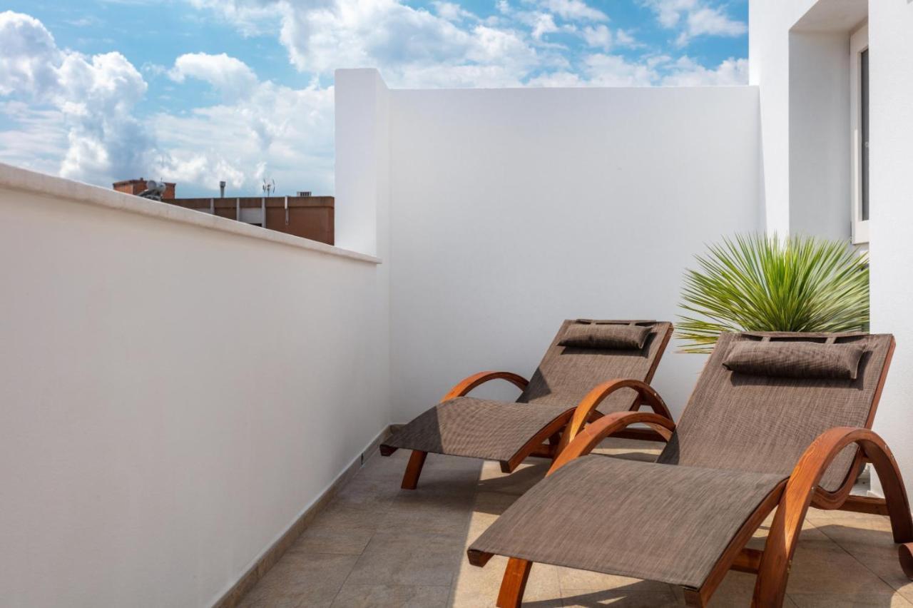 Lungomare Rooms Olbia Bagian luar foto