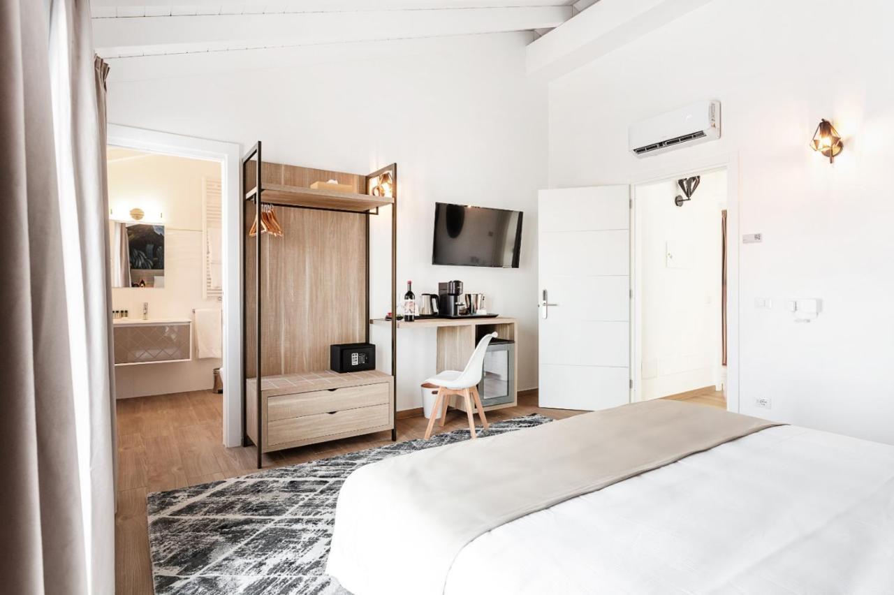Lungomare Rooms Olbia Bagian luar foto