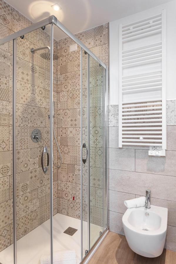 Lungomare Rooms Olbia Bagian luar foto