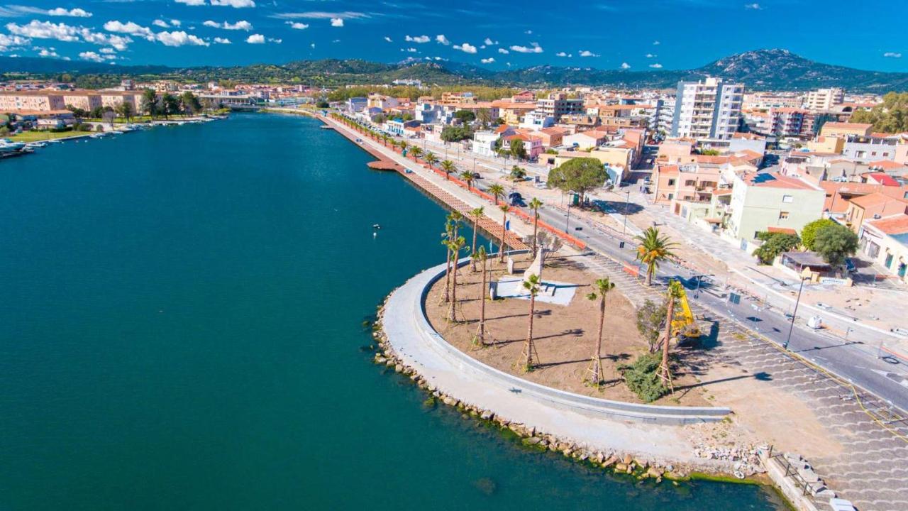Lungomare Rooms Olbia Bagian luar foto